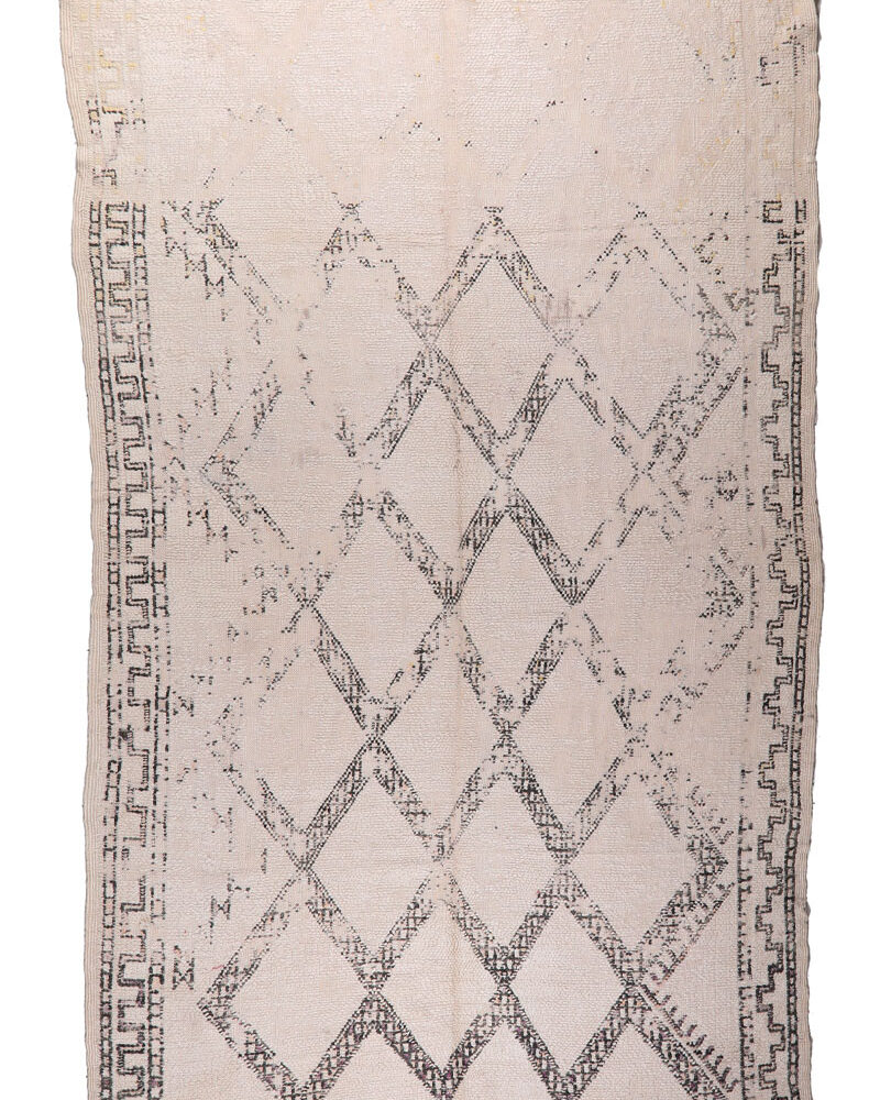 BO-331 Vintage Berber Tribal Style Wool Moroccan Area Rug  6'-5"x 10'-4"