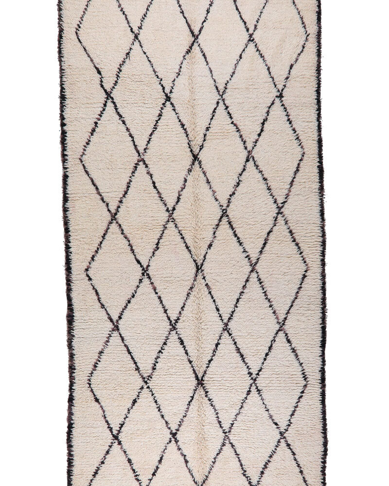 BO-759  Handmade Tribal Style Vintage Moroccan Area Rug 4'-6"x 9'-8"